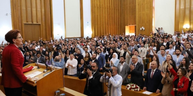 Akşener: Kasımpaşalı Erdoğan artık yok, Beştepeli bay kriz var