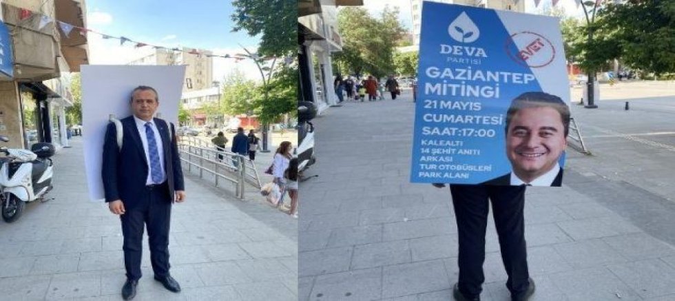 DEVA Partisi Gaziantep'te afiş yasağını böyle deldi: İl başkanı afişleri sırtına asarak sokak sokak gezdi